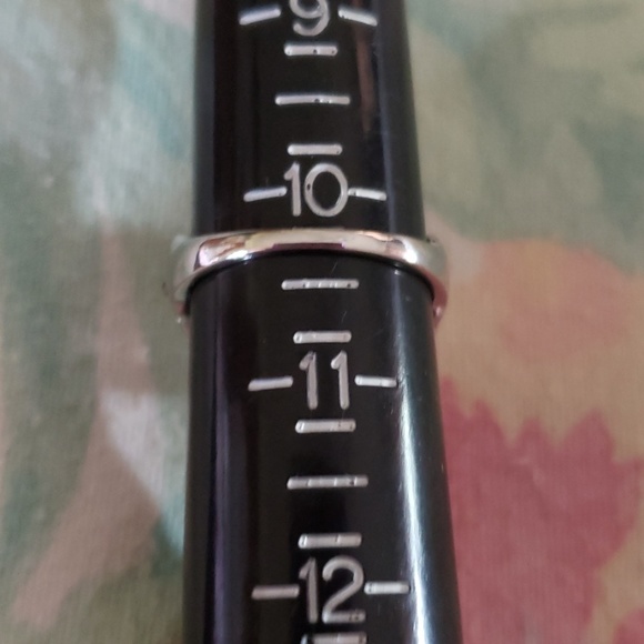 💣4/$10    💣"U-N-I-Q-U-E" RING💣 - Picture 3 of 4